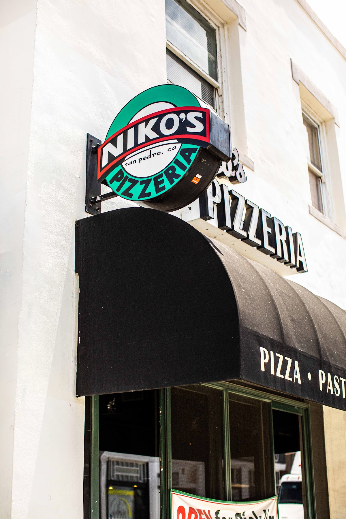 Niko's Pizzeria
